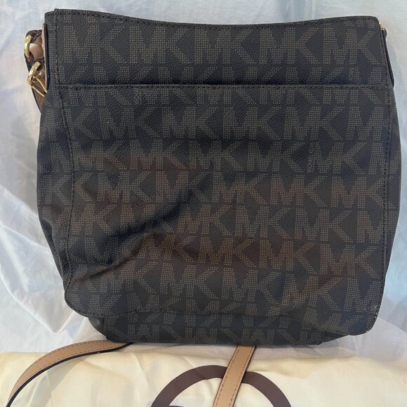 Michael Kors -- Vintage -- Jet Set Travel -- Messenger -- Crossbody - Picture 5 of 11